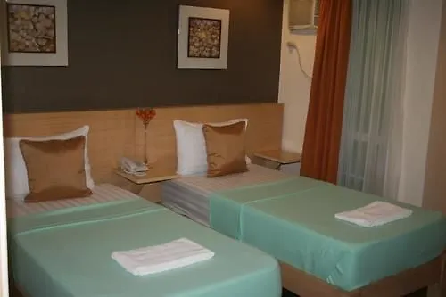 Oyo 456 Festive Hotel Μανίλα