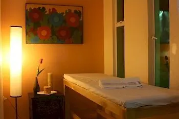 Oyo 456 Festive Hotel Μανίλα 2*,