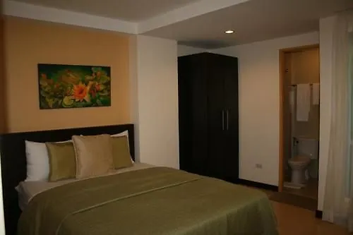 Oyo 456 Festive Hotel Manila